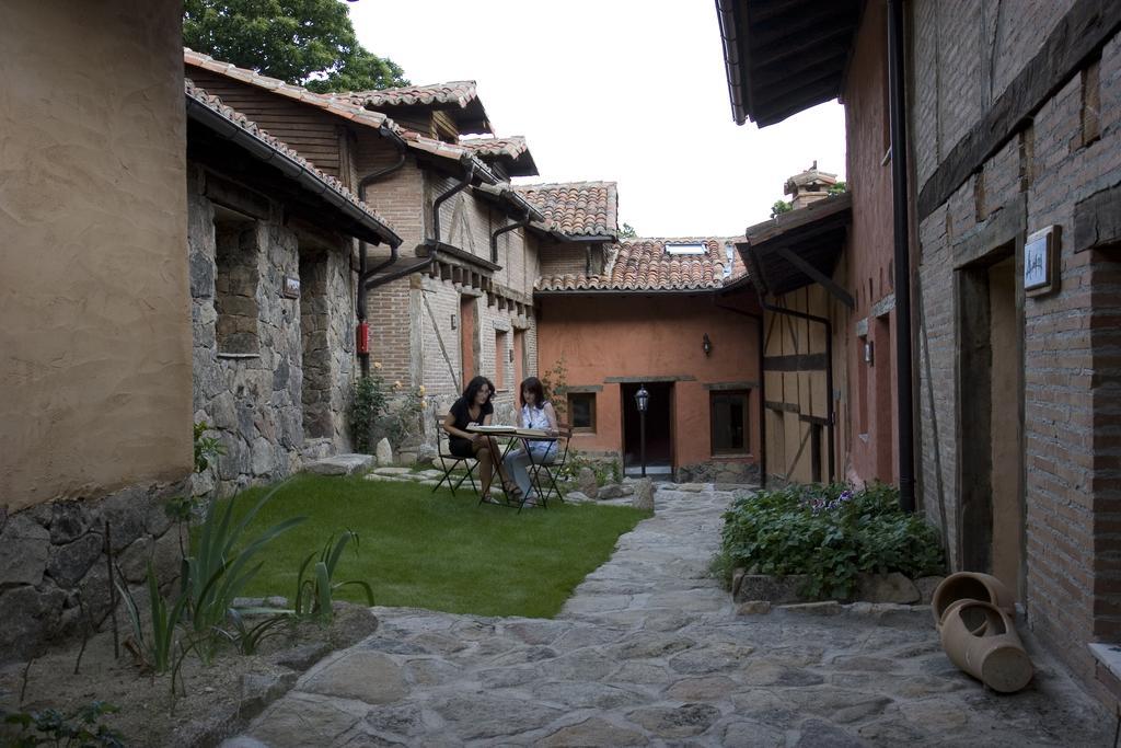 Hotel Rural Abejaruco Cuevas Del Valle Exterior photo